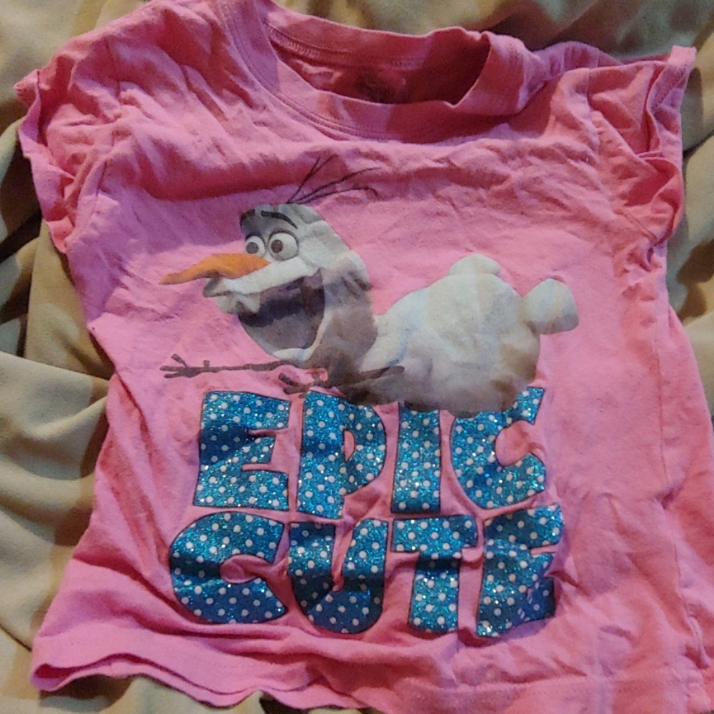 Disney Frozen graphic tee